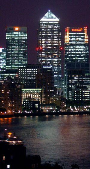 canary-wharf Investment district of a city