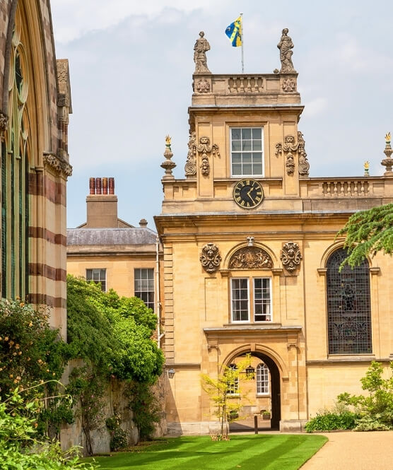 The Oxford University campus, where our Oxford summer programme takes place