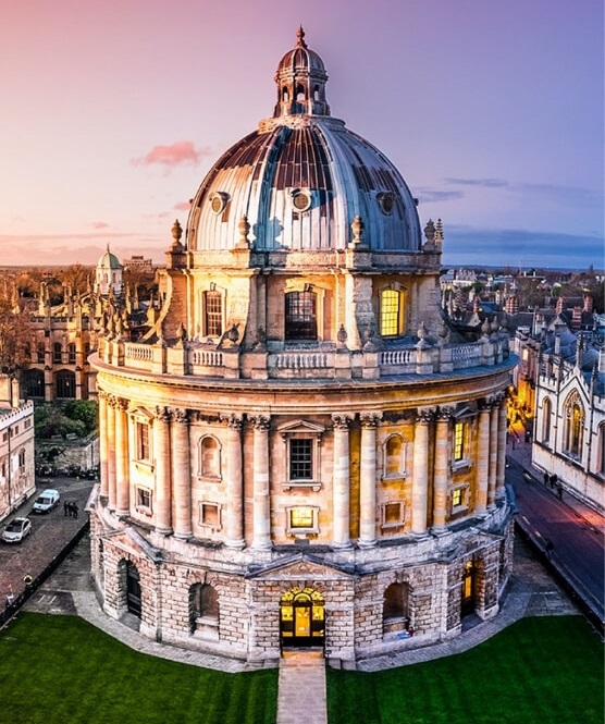 The Radcliffe Camera building on the Oxford University campus, where some Oxford Scholastica Academy classes take place