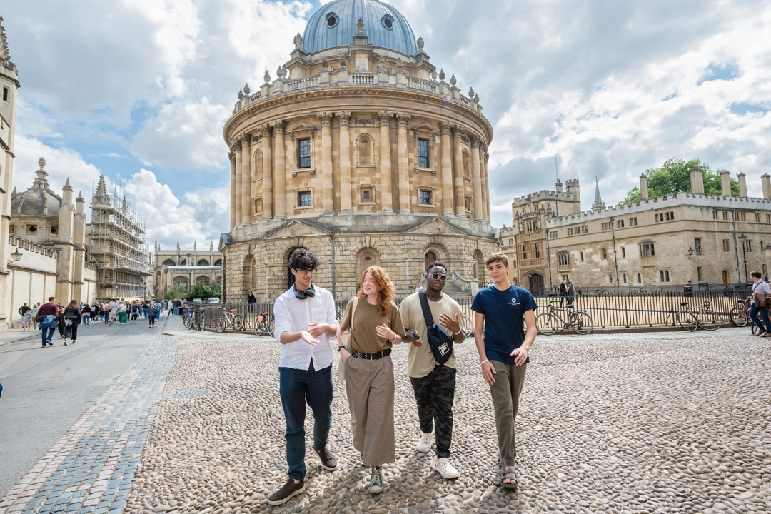 Students in Oxford for OSA's summer school.