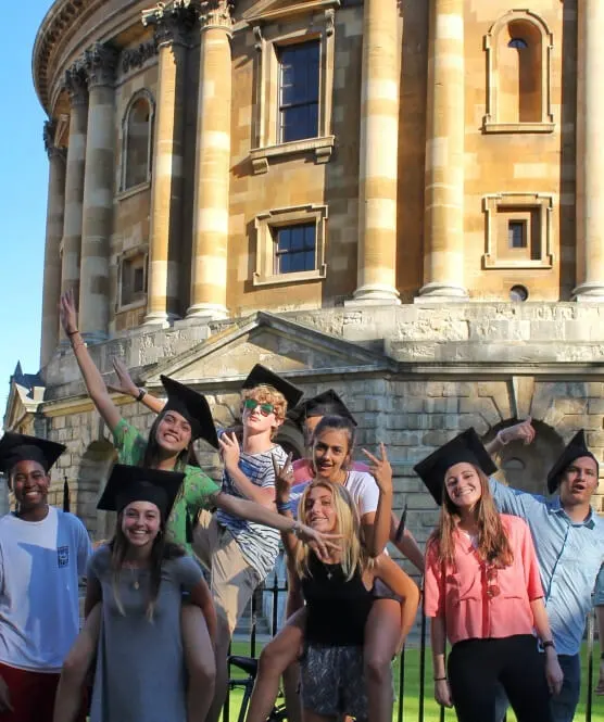 Students standing outside Radcliffe Camera