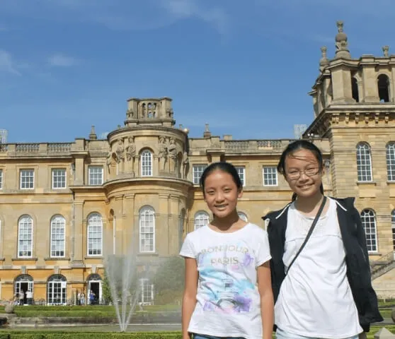 Students posing for a picture at Blenheim Palace