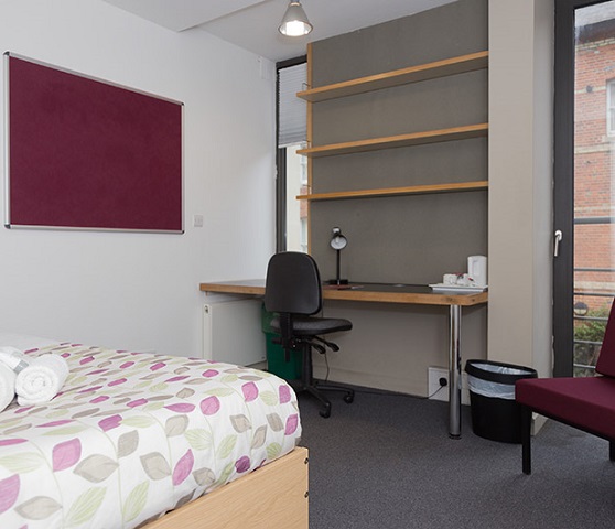 Example of a bedroom at St Anne's college